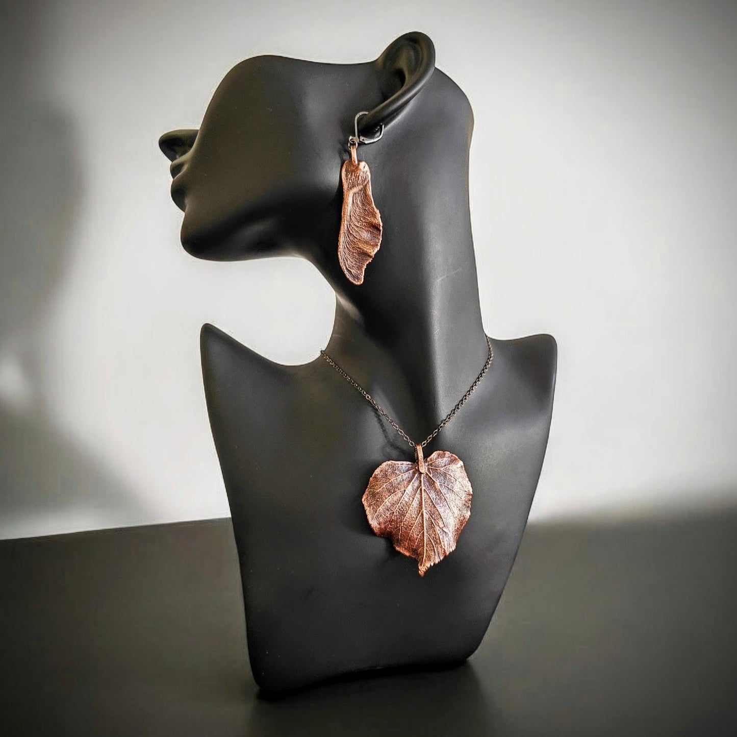 Copper Pendant “Golden Linden”