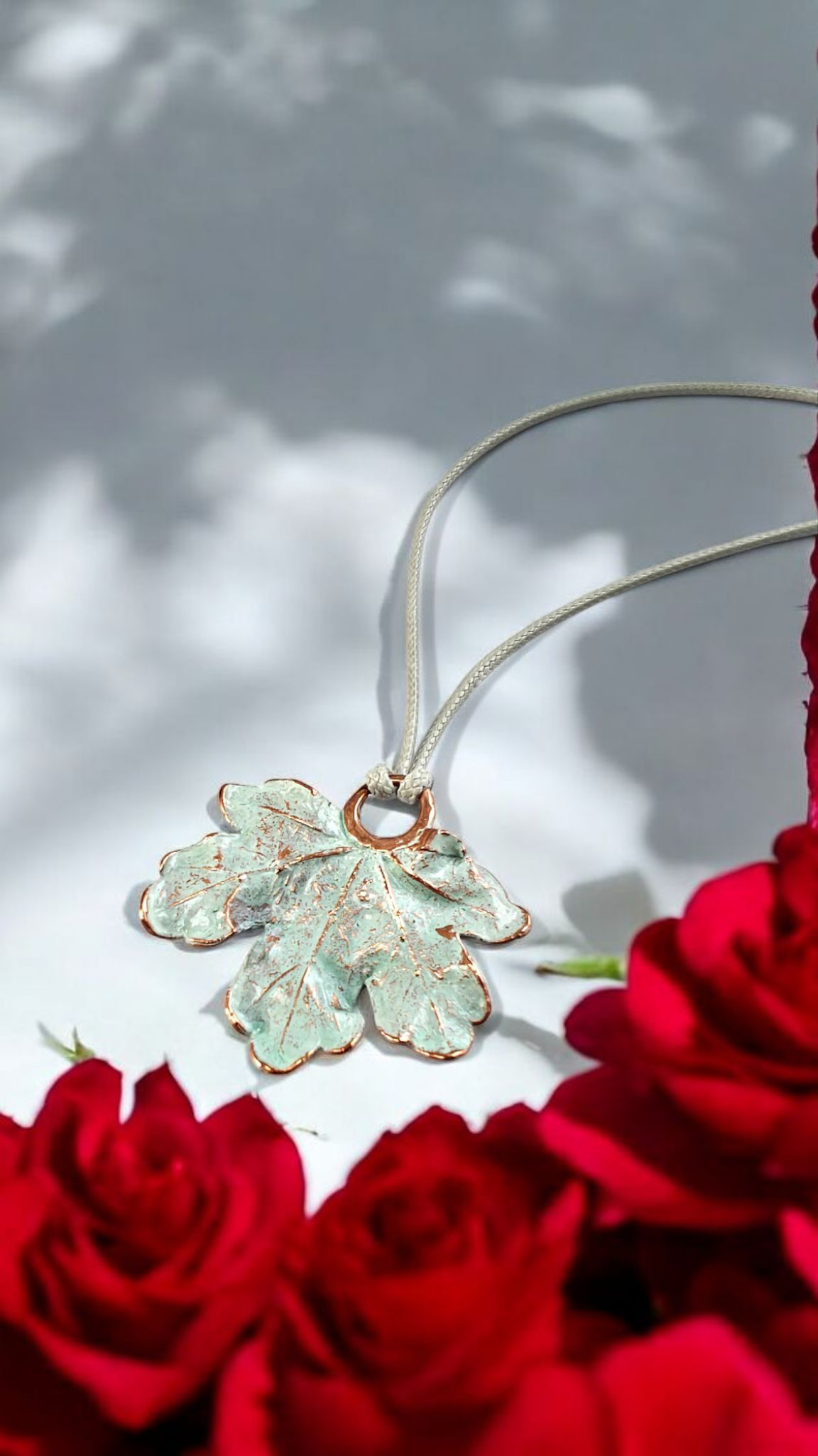 Pendant "White Maple Leaf" – Natural Harmony in Copper